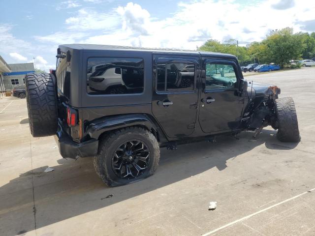 1C4HJWEG3JL873363 - 2018 JEEP WRANGLER U SAHARA BLACK photo 3