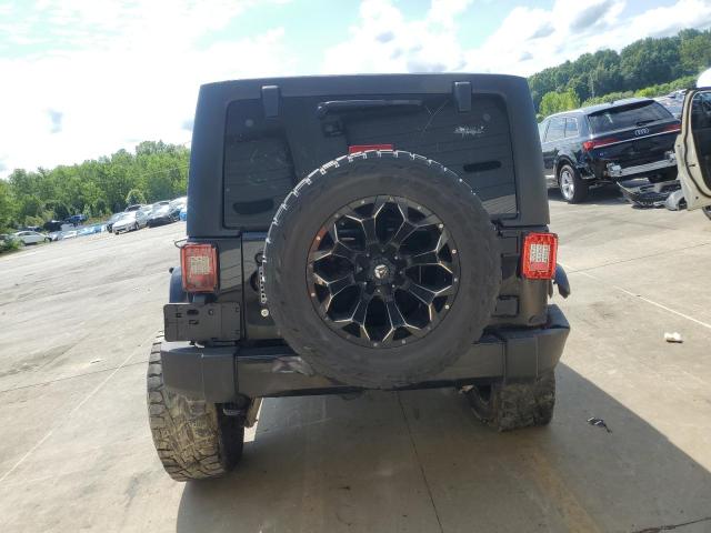 1C4HJWEG3JL873363 - 2018 JEEP WRANGLER U SAHARA BLACK photo 6