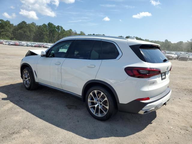 5UXCR6C00P9P06794 - 2023 BMW X5 XDRIVE40I WHITE photo 2