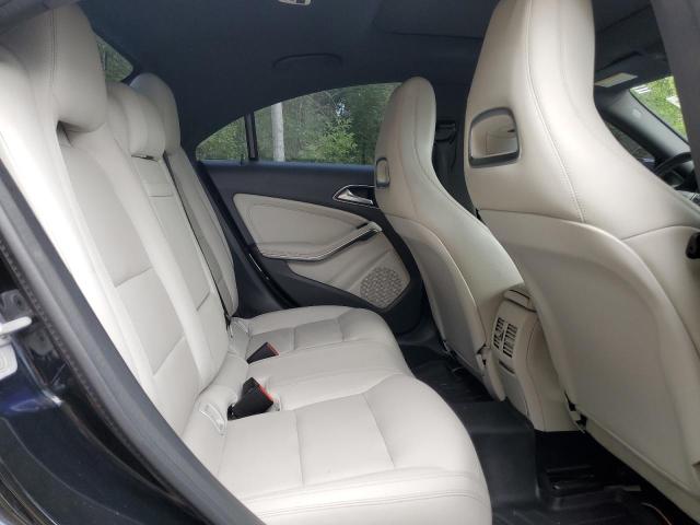 WDDSJ4GB4EN104463 - 2014 MERCEDES-BENZ CLA 250 4MATIC BLACK photo 10