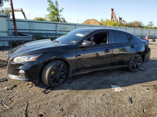 1N4BL4CV2KC186422 - 2019 NISSAN ALTIMA SR BLACK photo 1