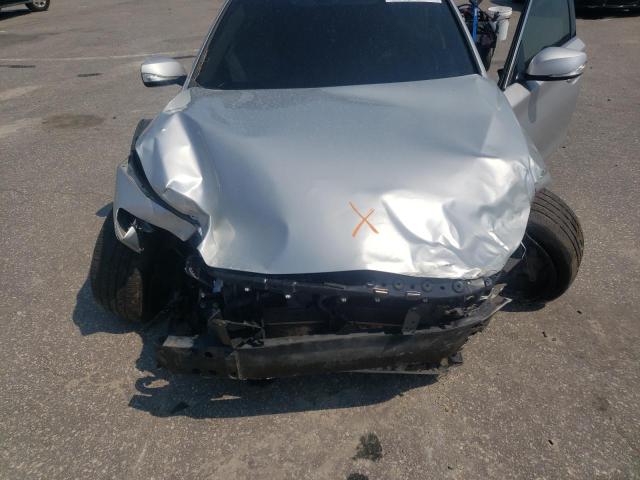 JN1EV7AR7JM441411 - 2018 INFINITI Q50 LUXE SILVER photo 11