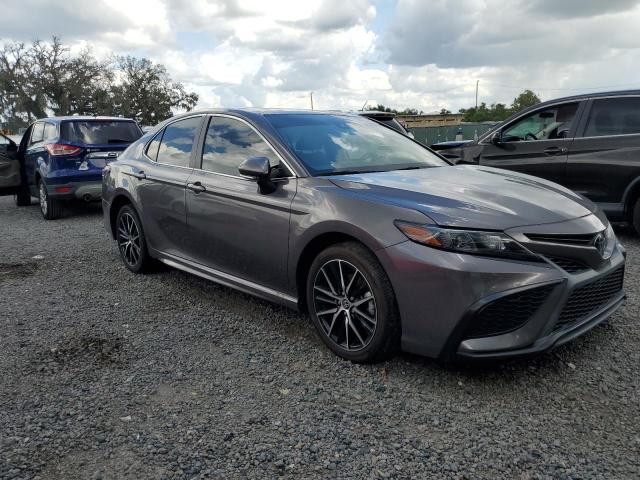 4T1G11AK9RU858649 - 2024 TOYOTA CAMRY SE NIGHT SHADE GRAY photo 4