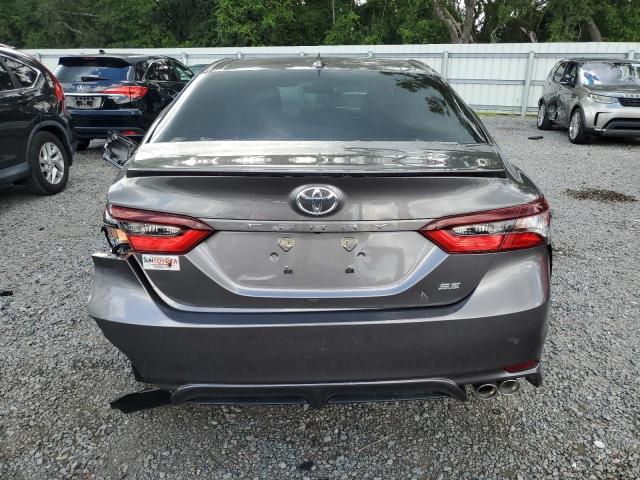 4T1G11AK9RU858649 - 2024 TOYOTA CAMRY SE NIGHT SHADE GRAY photo 6