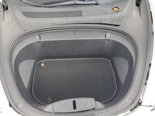 5YJ3E1EA7JF164855 - 2018 TESLA MODEL 3 WHITE photo 11