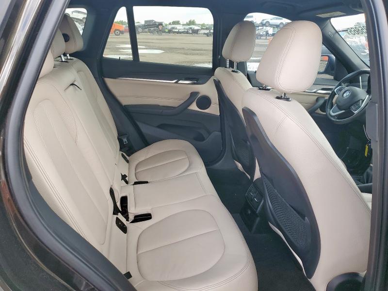 WBXHT3C35G5E54796 - 2016 BMW X1 XDRIVE28I 黑色 照片 10