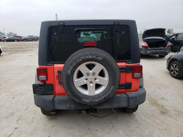 1C4BJWDG6DL563669 - 2013 JEEP WRANGLER U SPORT Червоний фото 6