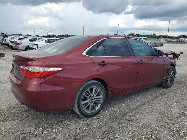 4T1BF1FK0GU542624 - 2016 TOYOTA CAMRY LE RED photo 3
