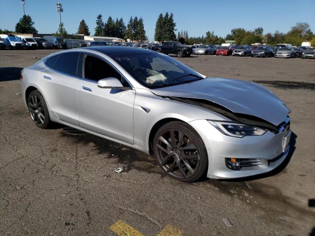 5YJSA1E22JF245388 - 2018 TESLA MODEL S Արծաթագույն լուսանկար 4