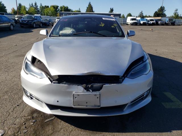 5YJSA1E22JF245388 - 2018 TESLA MODEL S Արծաթագույն լուսանկար 5
