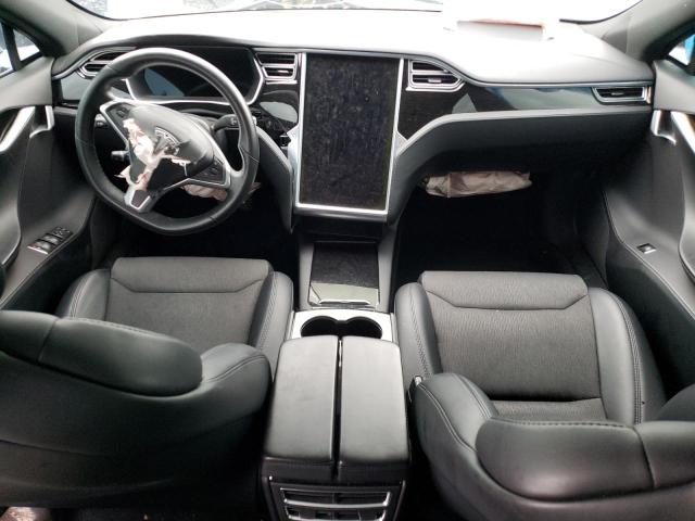 5YJSA1E22JF245388 - 2018 TESLA MODEL S Արծաթագույն լուսանկար 8