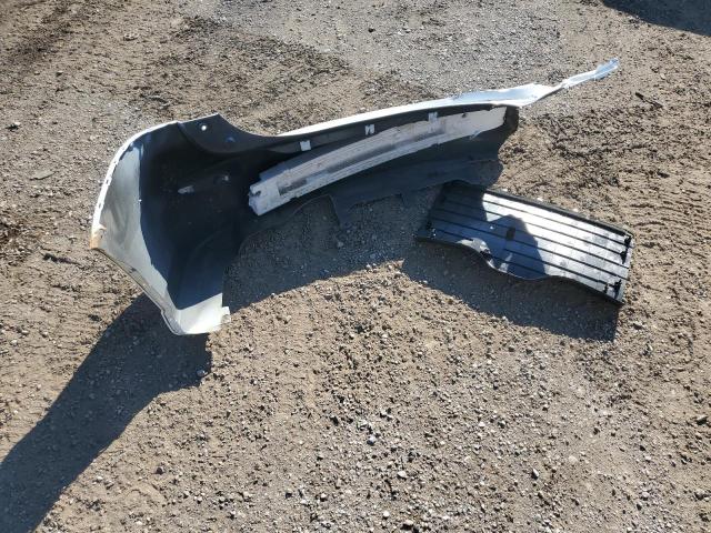 JM1CR2W37A0380035 - 2010 MAZDA 5 WHITE photo 12