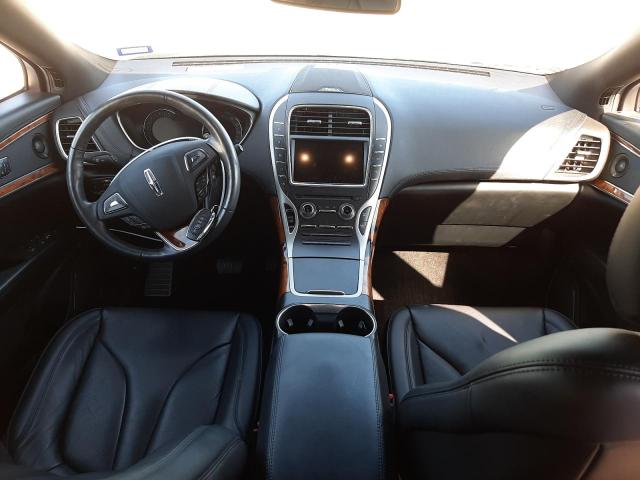 2LMPJ8LP6JBL19163 - 2018 LINCOLN MKX RESERVE فضي صورة 8