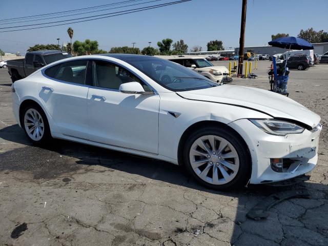 5YJSA1E12GF173219 - 2016 TESLA MODEL S Սպիտակ լուսանկար 4
