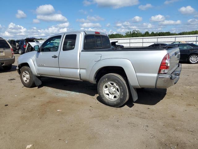 5TFTU4GN6CX015592 - 2012 TOYOTA TACOMA PRERUNNER ACCESS CAB SILVER photo 2