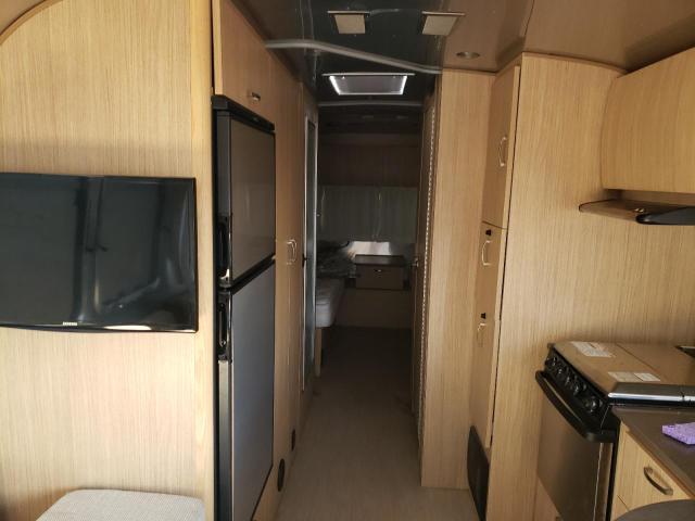 1STT9YL24JJ540737 - 2018 AIRS TRAVEL TRA 银色 照片 5