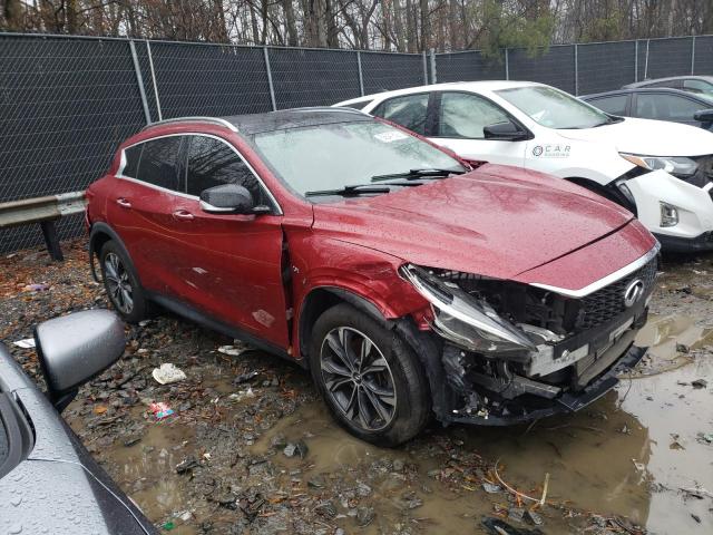 SJKCH5CR6JA053453 - 2018 INFINITI QX30 BASE RED photo 4