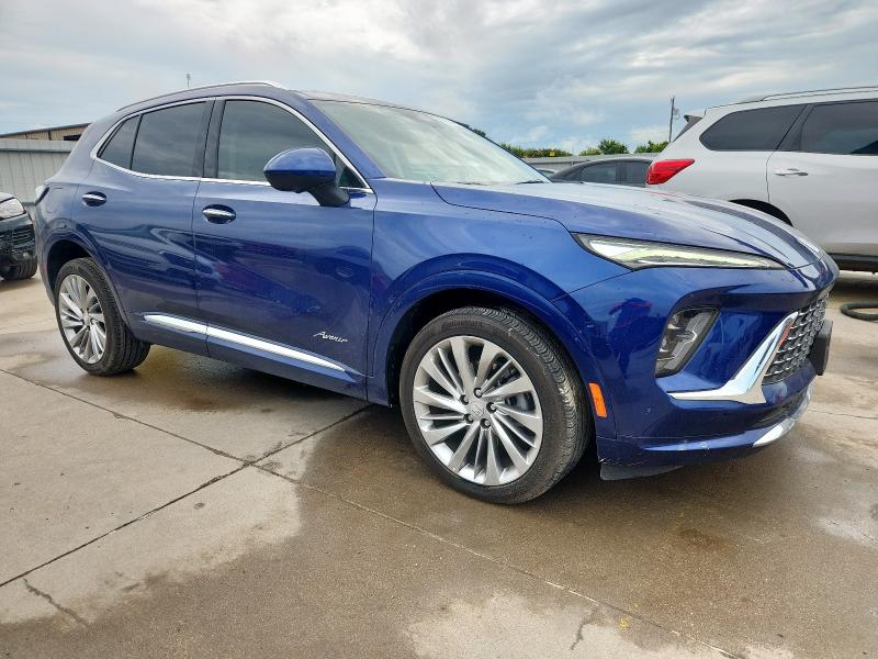 LRBFZSE45RD042448 - 2024 BUICK ENVISION AVENIR Blau Foto 4