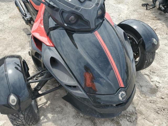 2BXNAAC2XGV000004 - 2016 CAN-AM SPYDER ROA RS RED photo 7