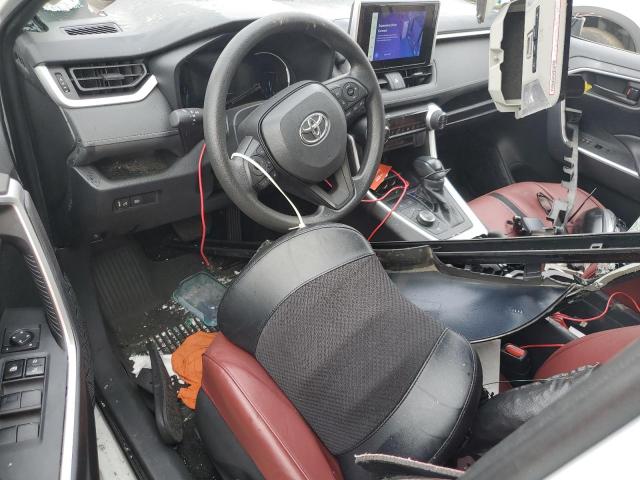 2T3MWRFV4RW210925 - 2024 TOYOTA RAV4 LE Ақ фото 8