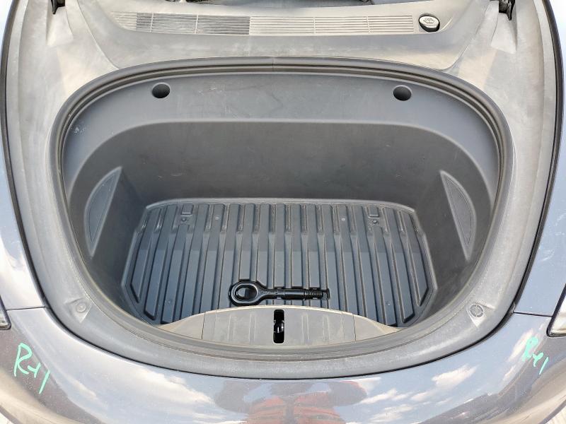 5YJ3E1EA1PF707688 - 2023 TESLA MODEL 3 石墨色 照片 11