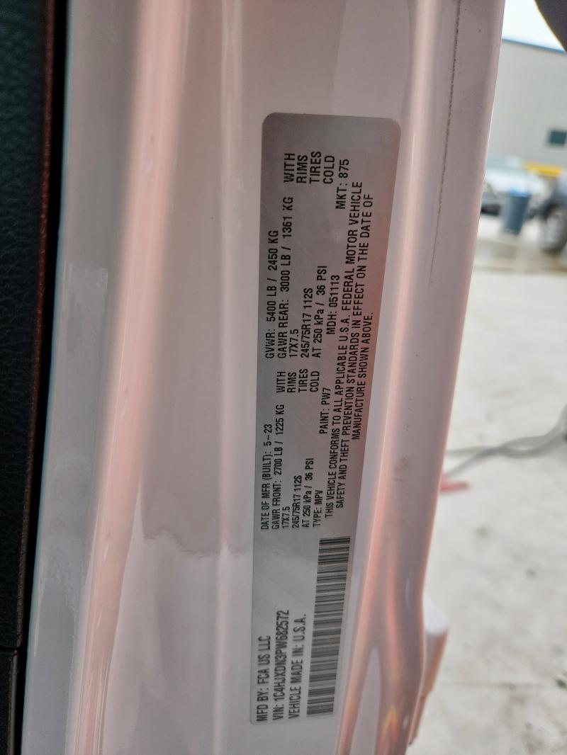 1C4HJXDN3PW682572 - 2023 JEEP WRANGLER SPORT 白色 照片 13