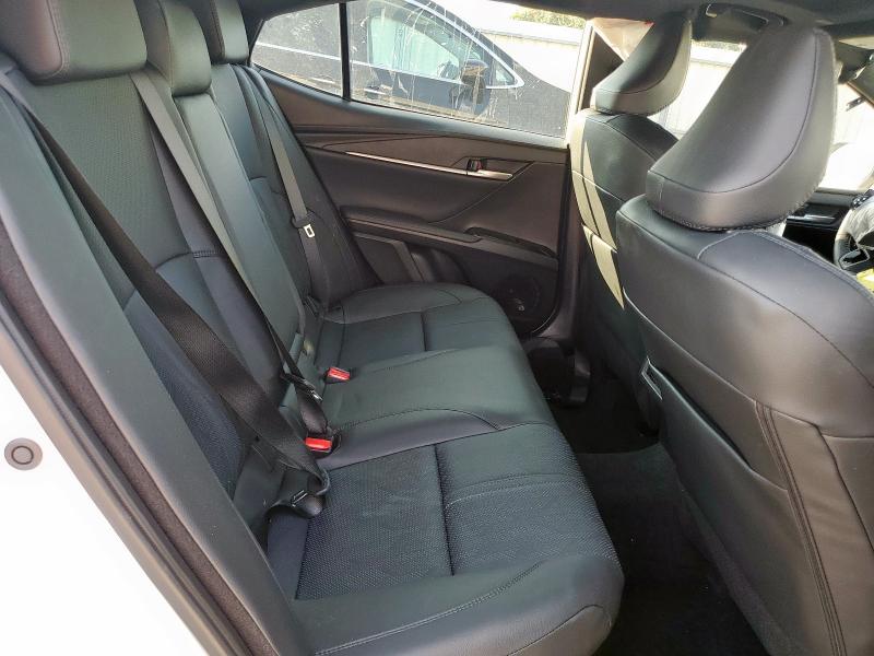 4T1DAACKXSU076480 - 2025 TOYOTA CAMRY XSE WHITE photo 10