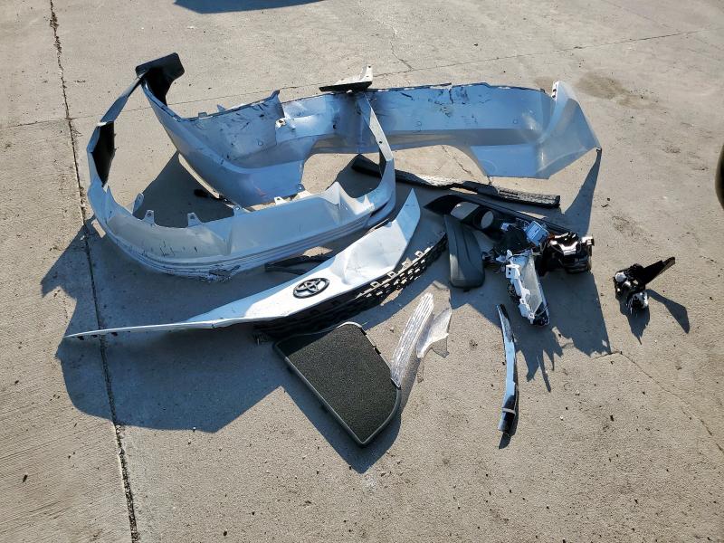 4T1DAACKXSU076480 - 2025 TOYOTA CAMRY XSE WHITE photo 12