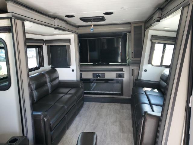 4YDFM0T29P4700384 - 2023 KEYSTONE MONTANA ბეჟი ფოტო 5