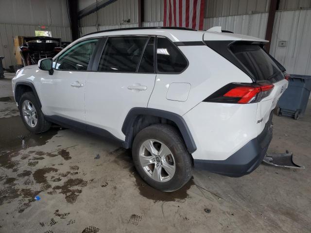 2T3P1RFV0MC248853 - 2021 TOYOTA RAV4 XLE WHITE photo 2