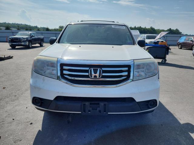 5FNYF4H28EB022139 - 2014 HONDA PILOT LX WHITE photo 5