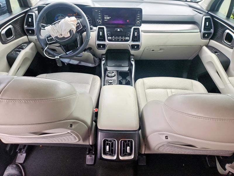 KNDRHDLG4R5248350 - 2024 KIA SORENTO EX 银色 照片 8