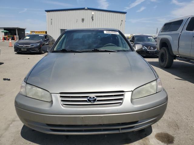 JT2BG22K7V0076068 - 1997 TOYOTA CAMRY LE GRAY photo 5