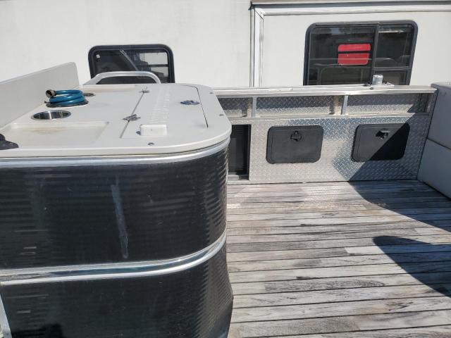 APX26781J819 - 2019 OTHER PONTOON BLACK photo 6