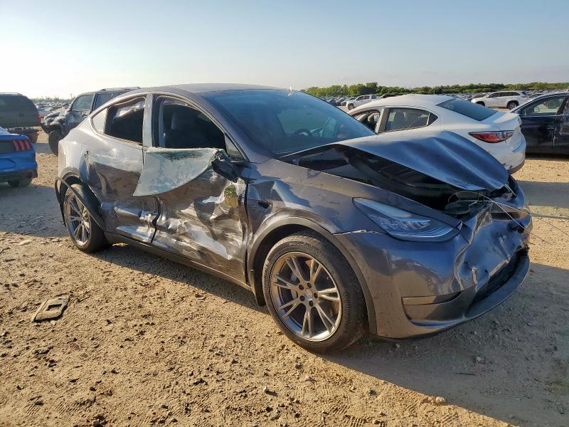 7SAYGDEE3NA004496 - 2022 TESLA MODEL Y CHARCOAL photo 4