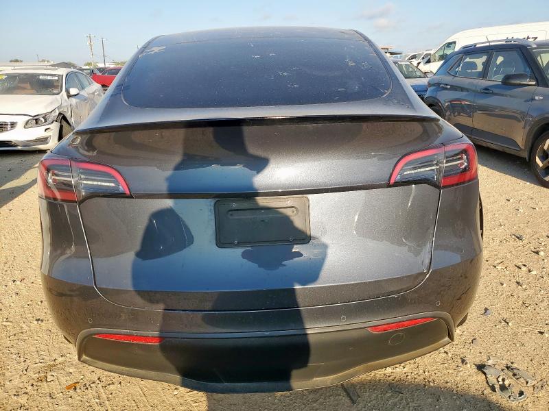 7SAYGDEE3NA004496 - 2022 TESLA MODEL Y CHARCOAL photo 6