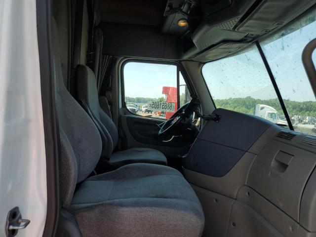 1FUJGLDR0JLJR3379 - 2018 FREIGHTLINER CASCADIA 1 Белый фото 5