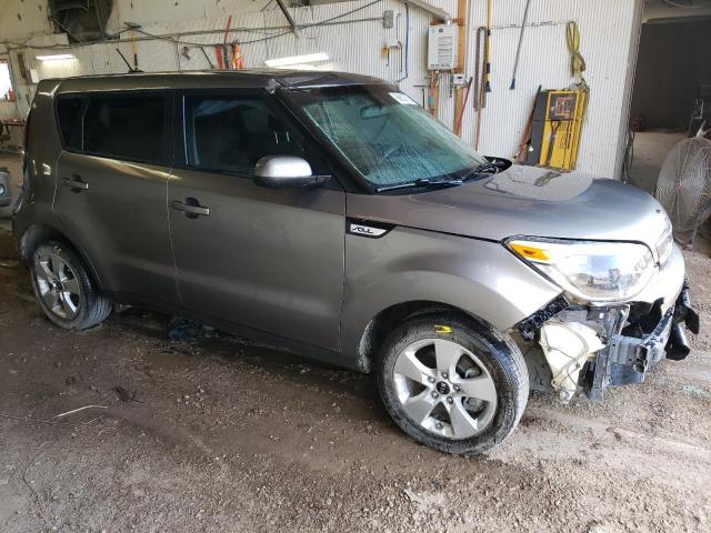 KNDJN2A22J7556174 - 2018 KIA SOUL GRAY photo 4