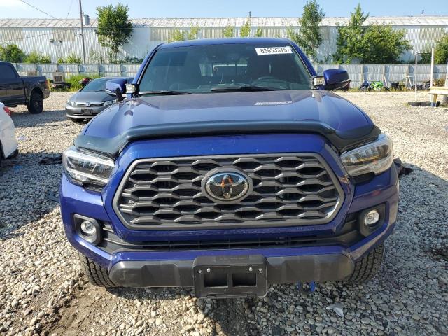 3TYCZ5AN4NT103523 - 2022 TOYOTA TACOMA DOUBLE CAB BLUE photo 5