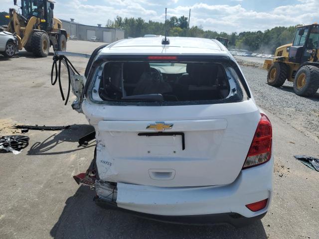 3GNCJKSB3JL317304 - 2018 CHEVROLET TRAX LS WHITE photo 6