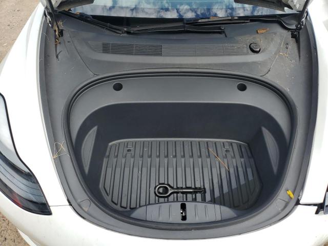 5YJ3E1EA0PF698045 - 2023 TESLA MODEL 3 أبيض صورة 11