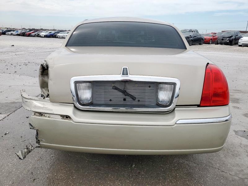 1LNHM81V37Y614533 - 2007 LINCOLN TOWN CAR SIGNATURE أسمر صورة 6
