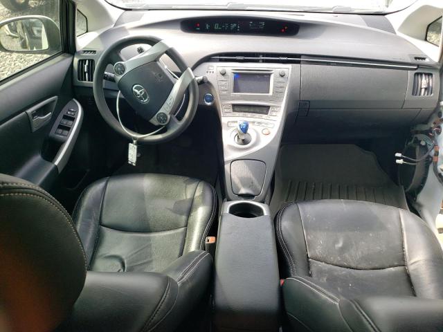JTDKN3DU7F0445062 - 2015 TOYOTA PRIUS WHITE photo 8