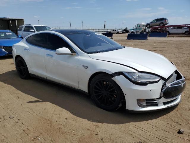 5YJSA1E22FF107387 - 2015 TESLA MODEL S WHITE photo 4