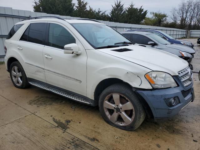 4JGBB8GB4BA654680 - 2011 MERCEDES-BENZ ML 350 4MATIC WHITE photo 4