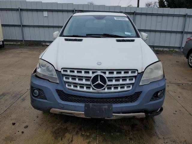 4JGBB8GB4BA654680 - 2011 MERCEDES-BENZ ML 350 4MATIC WHITE photo 5