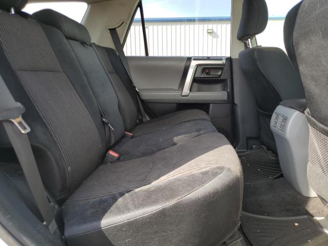JTEBU5JRXC5094799 - 2012 TOYOTA 4RUNNER SR5 WHITE photo 11