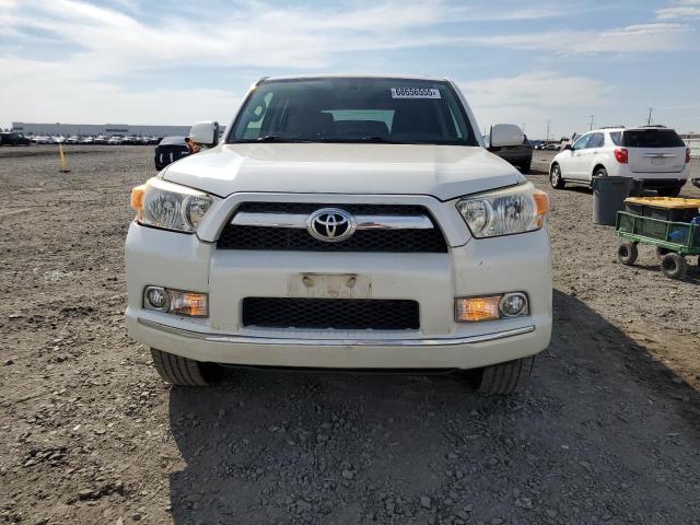 JTEBU5JRXC5094799 - 2012 TOYOTA 4RUNNER SR5 WHITE photo 5