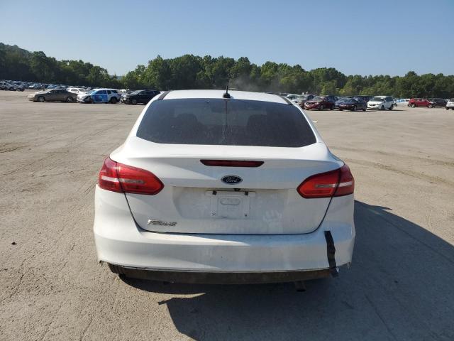 1FADP3E22JL211585 - 2018 FORD FOCUS S 白色 照片 6
