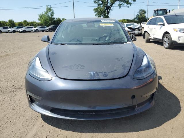 5YJ3E1EA9NF340617 - 2022 TESLA MODEL 3 灰色 照片 5